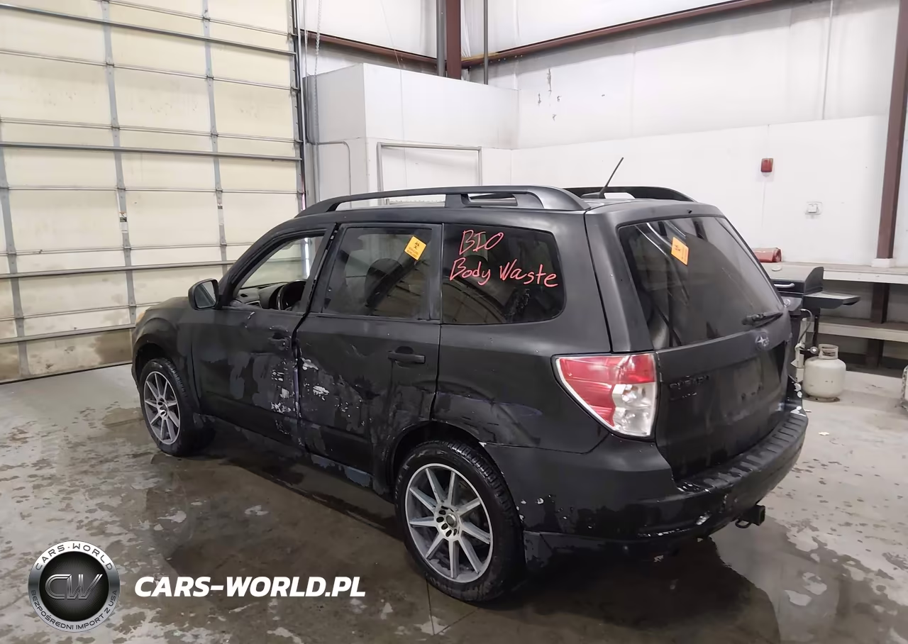 2011 Subaru Forester 2.5X Premium VIN:JF2SHADC2BH774638 - 3