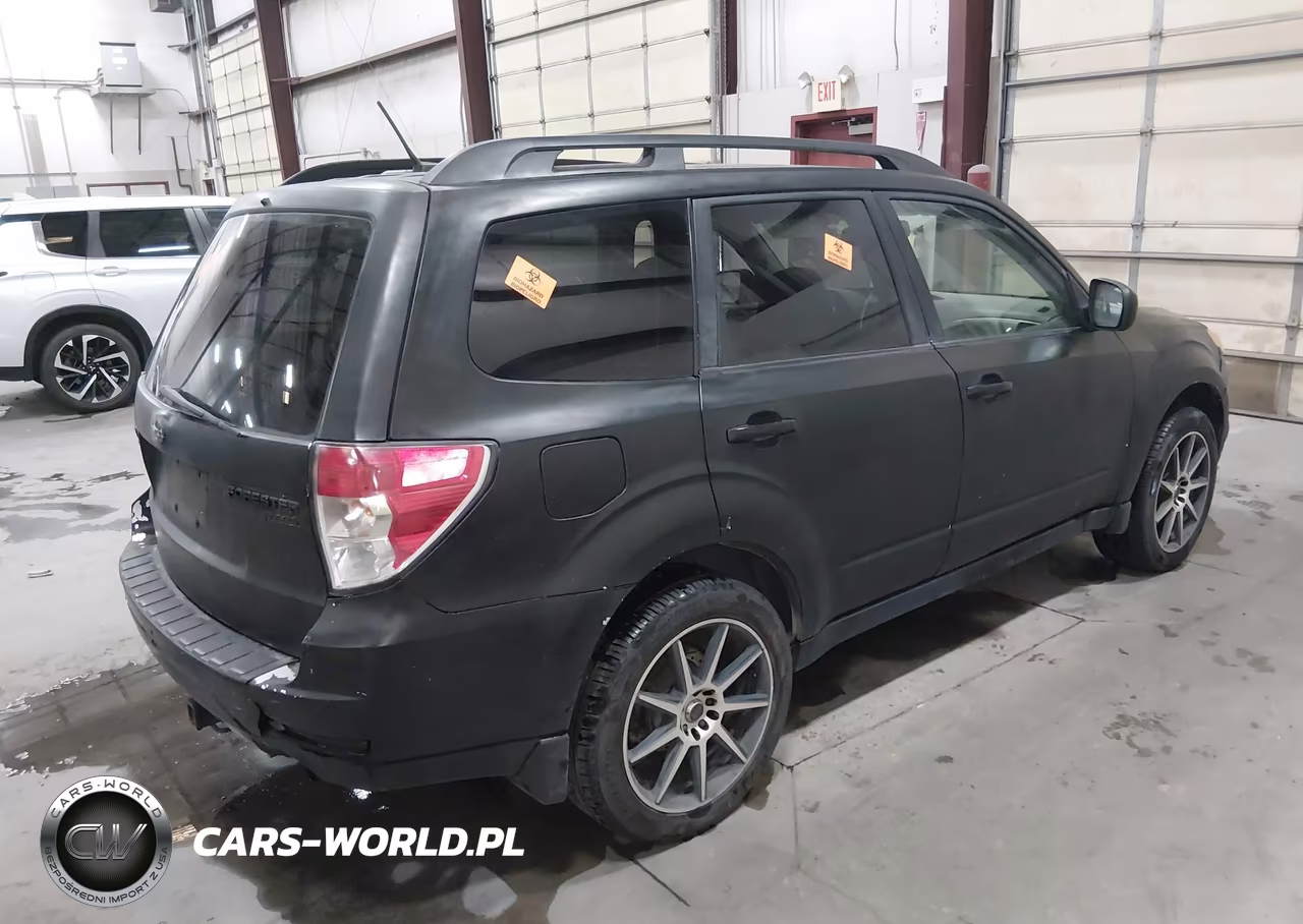 2011 Subaru Forester 2.5X Premium VIN:JF2SHADC2BH774638 - 4