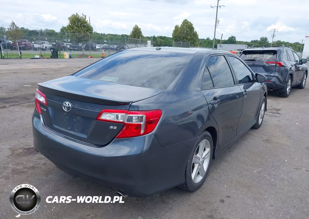 2013 Toyota Camry Se VIN:4T1BF1FK5DU651883 - 4