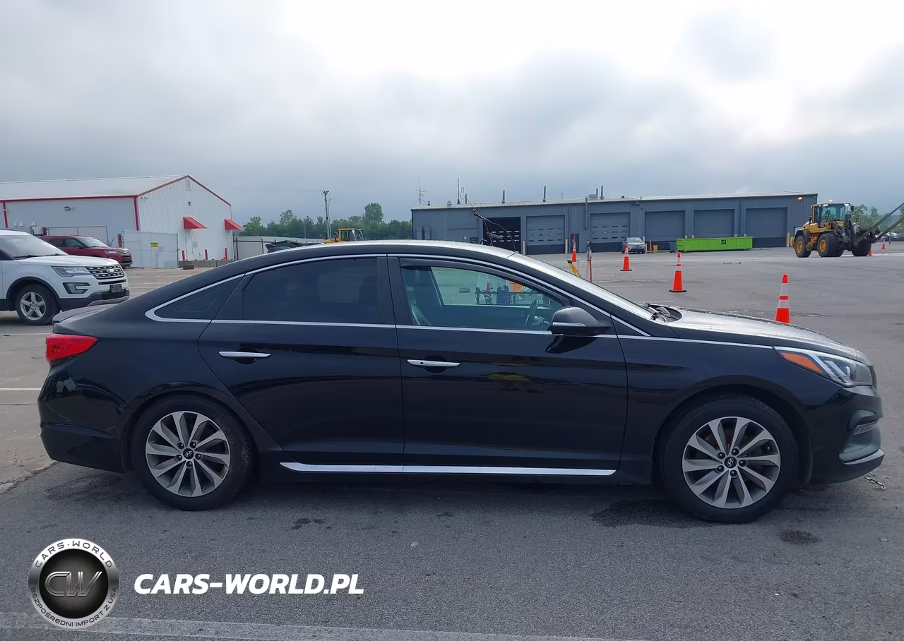 2015 Hyundai Sonata Sport VIN:5NPE34AF2FH143230 - 13