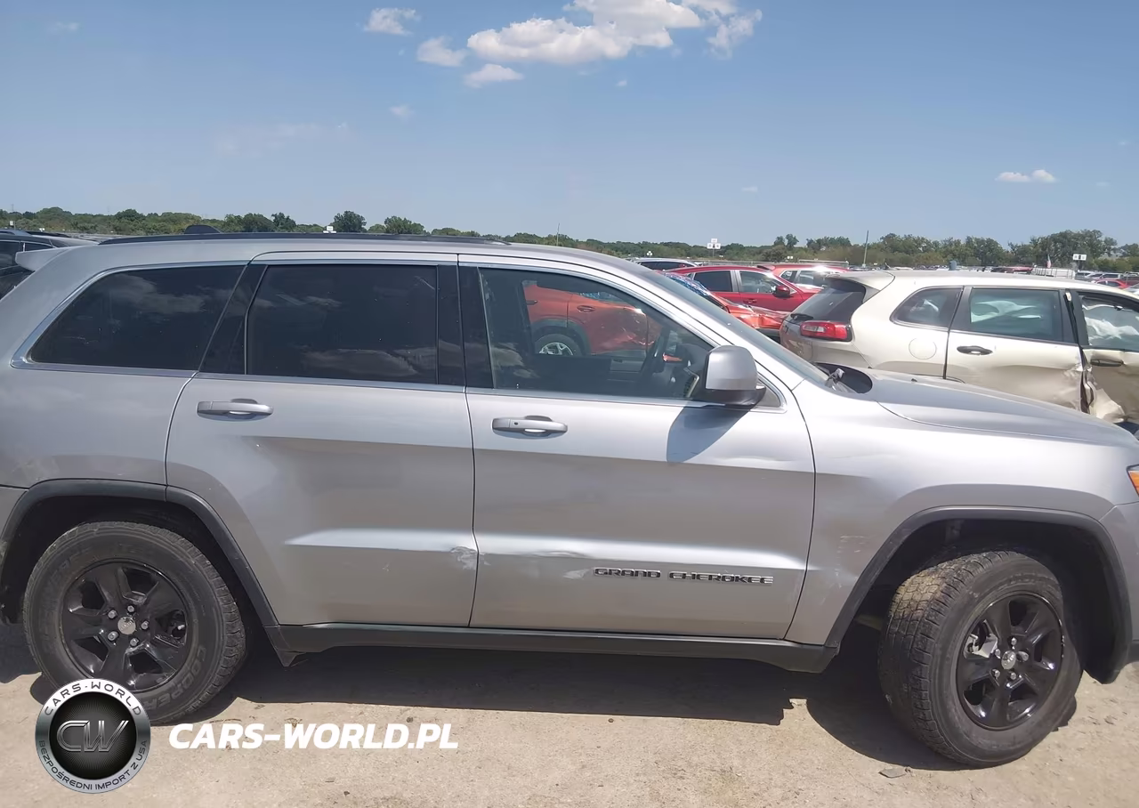 2017 Jeep Grand Cherokee Laredo VIN:1C4RJEAG6HC669462 - 12