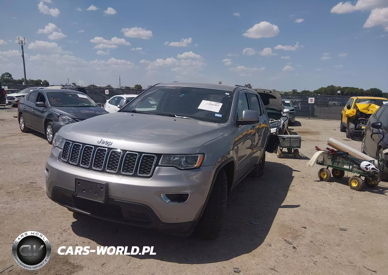2017 Jeep Grand Cherokee Laredo VIN:1C4RJEAG6HC669462 - 2