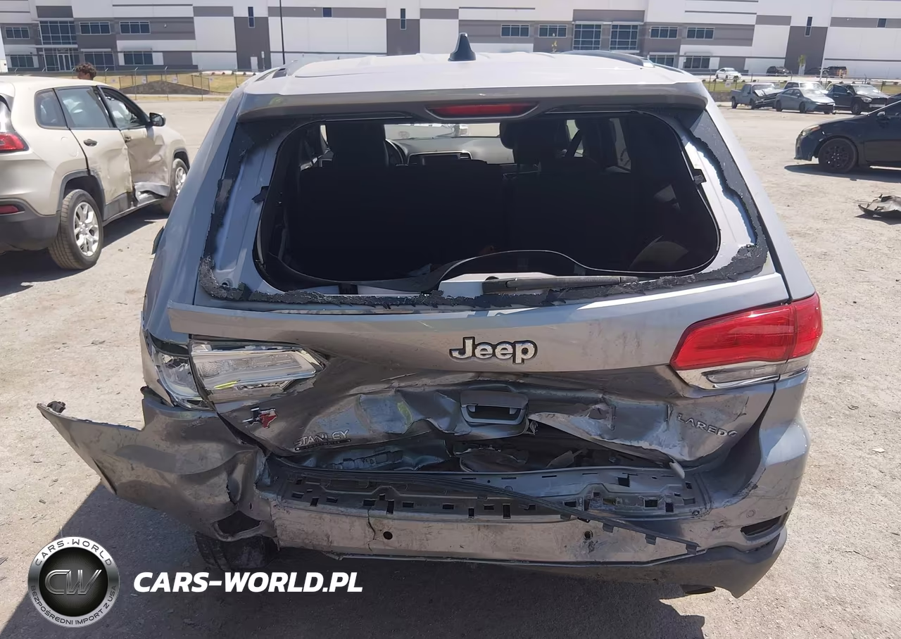 2017 Jeep Grand Cherokee Laredo VIN:1C4RJEAG6HC669462 - 6