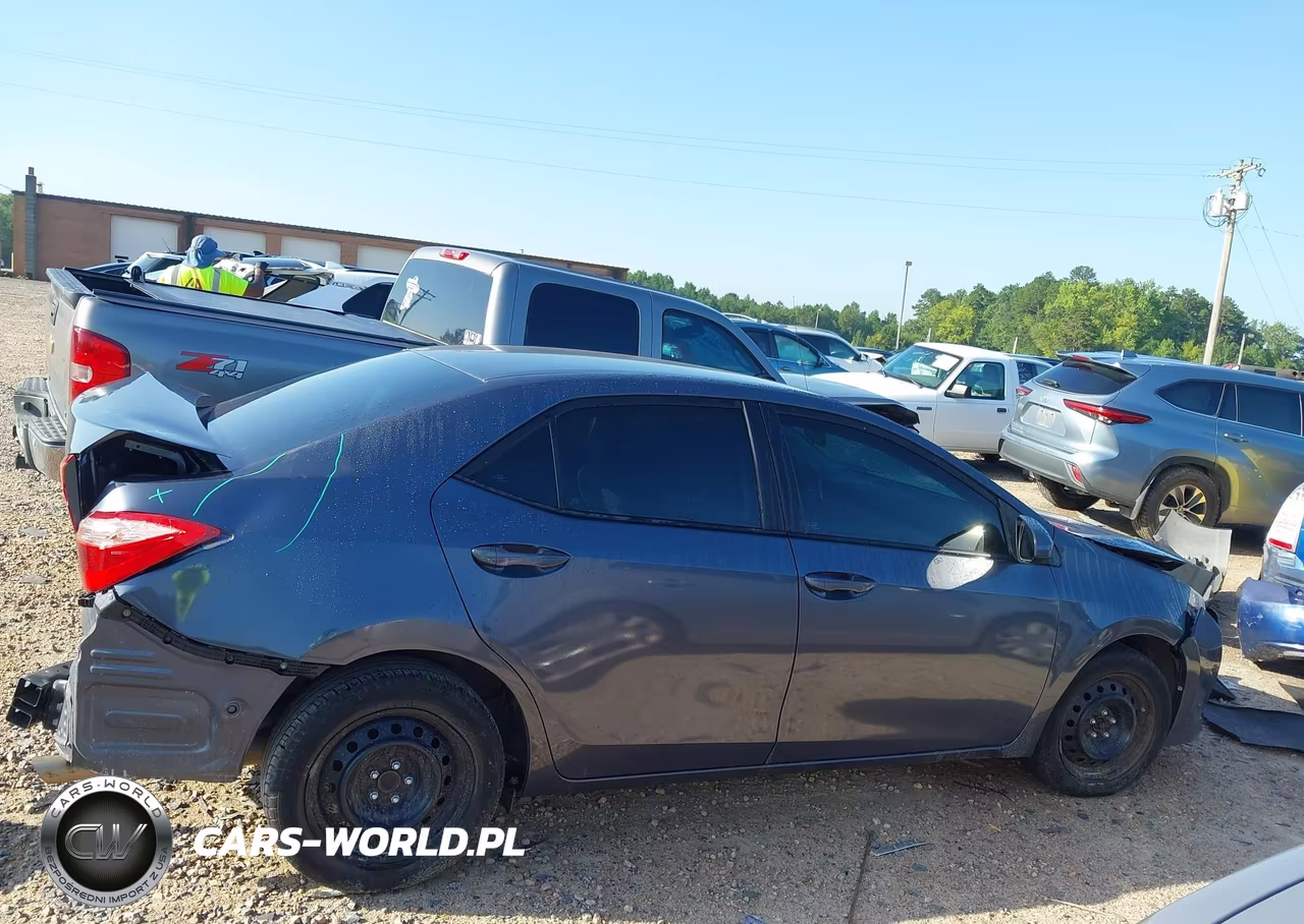 2019 Toyota Corolla Le VIN:5YFBURHEXKP948044 - 14