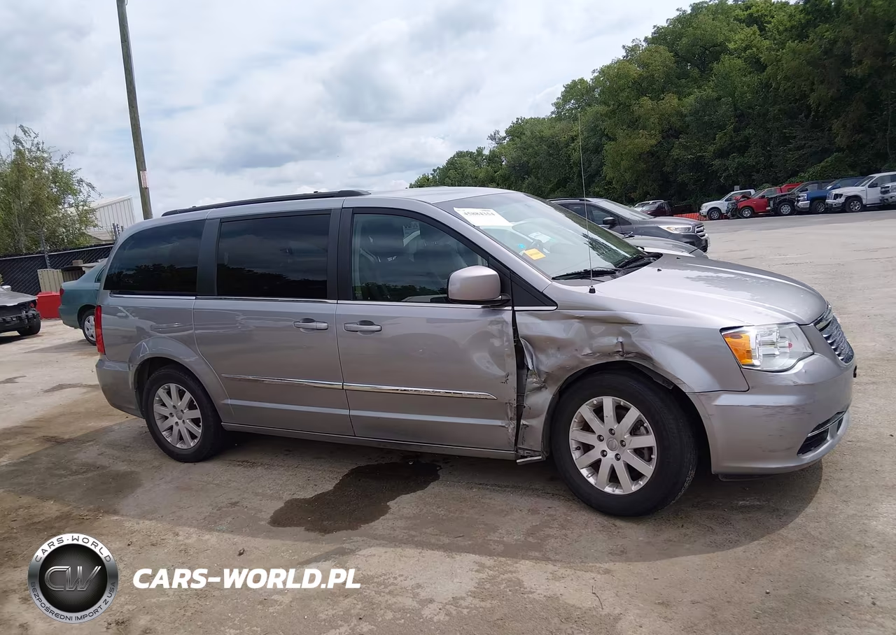 2016 Chrysler Town & Country Touring VIN:2C4RC1BG1GR165036 - 13