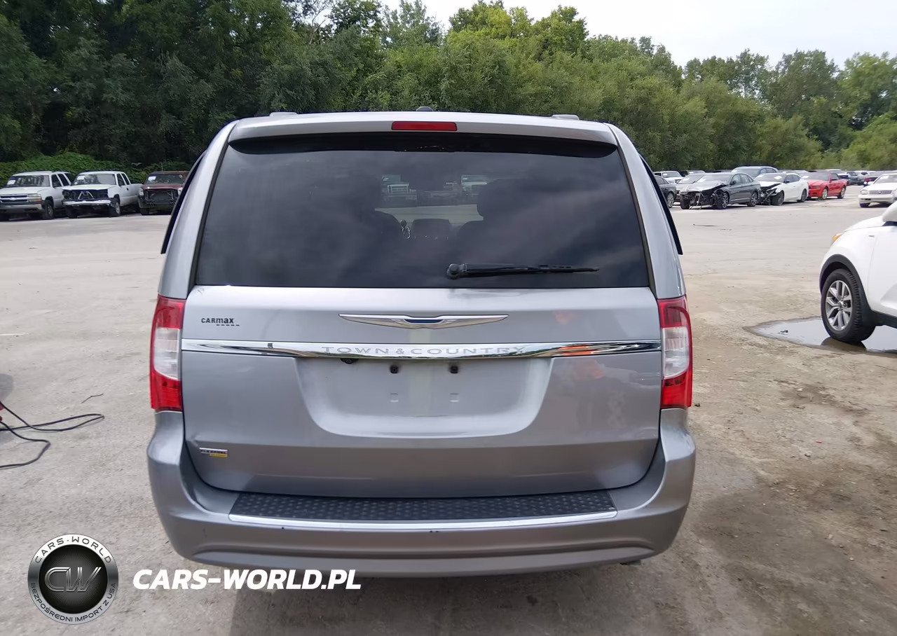 2016 Chrysler Town & Country Touring VIN:2C4RC1BG1GR165036 - 16