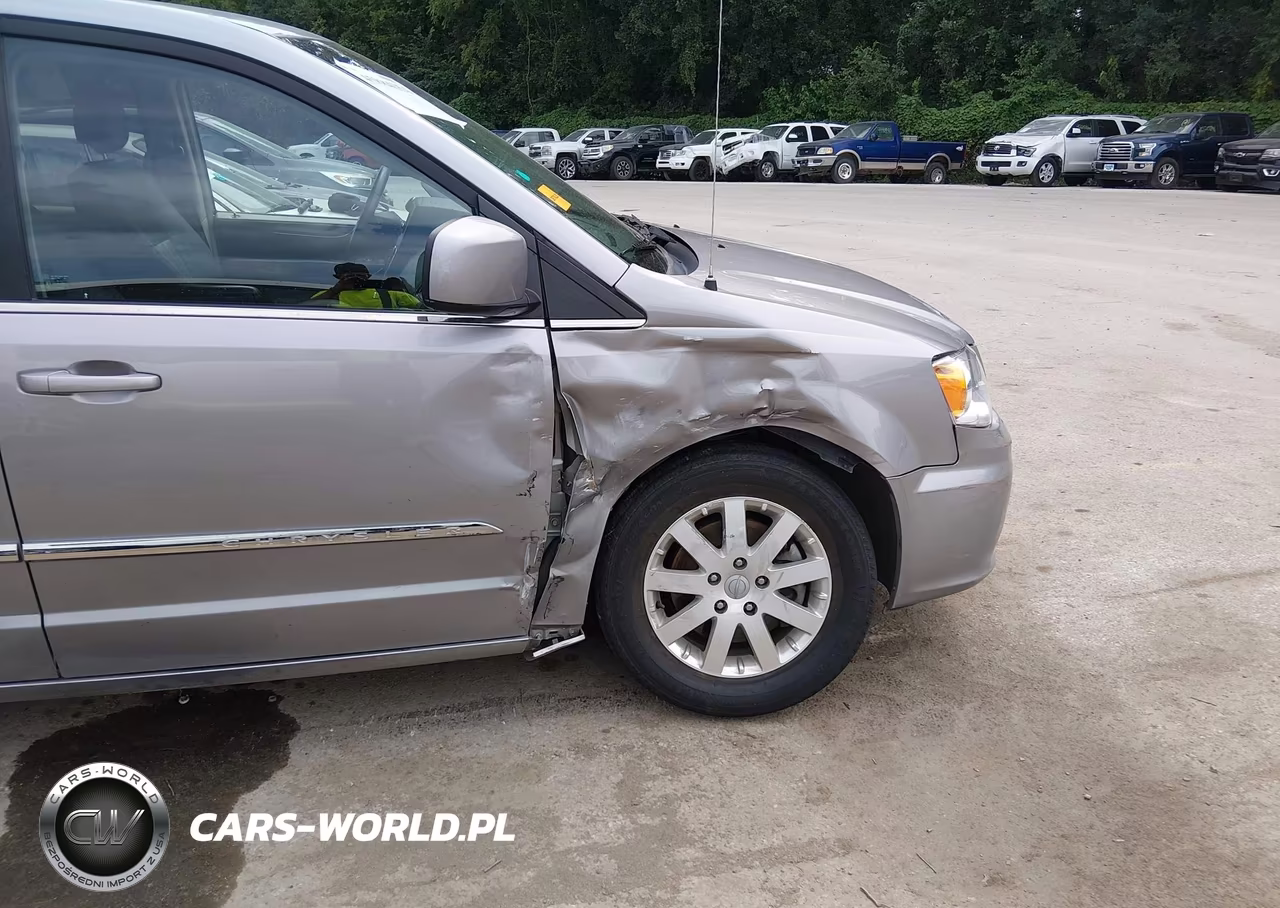 2016 Chrysler Town & Country Touring VIN:2C4RC1BG1GR165036 - 17
