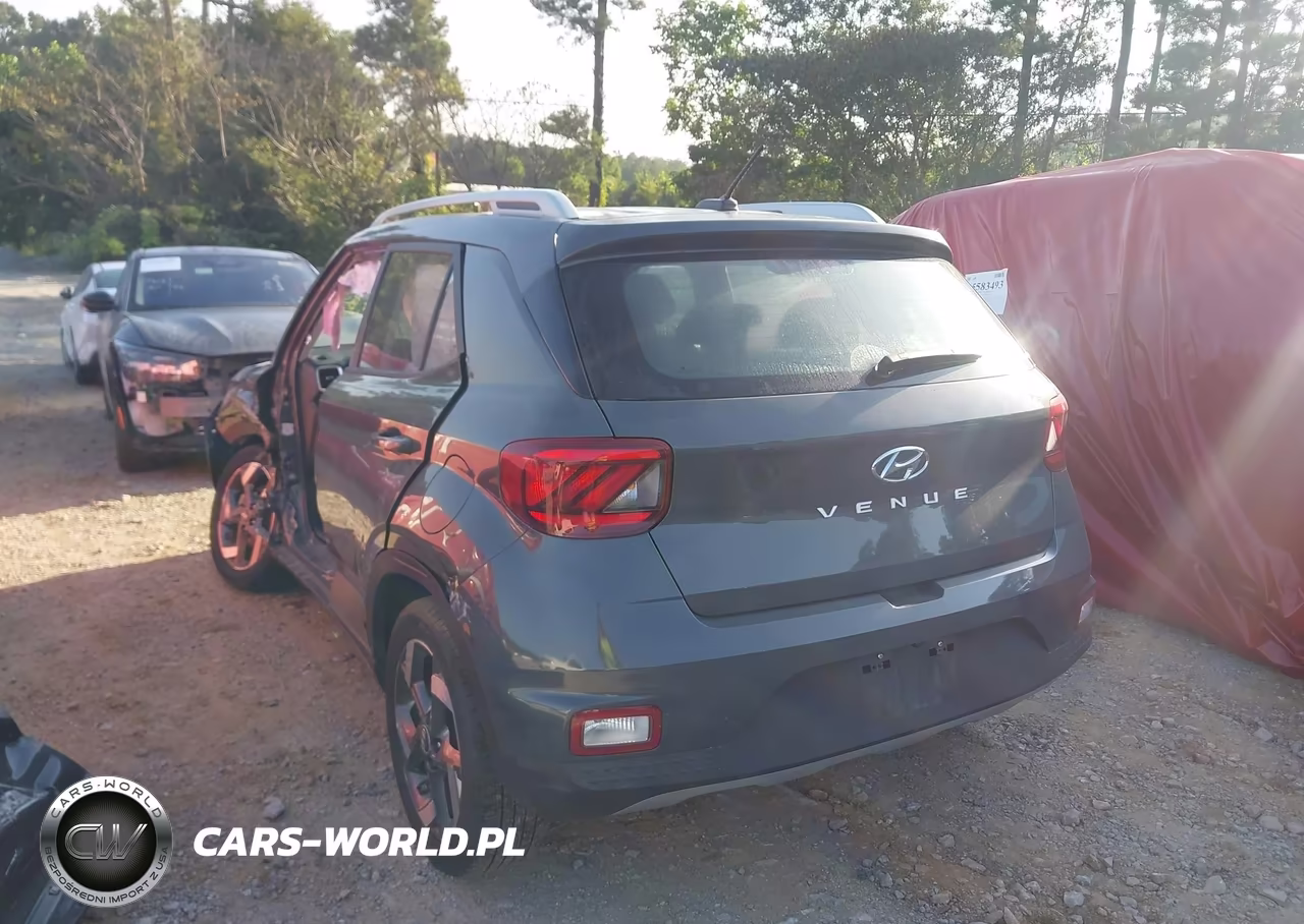 2025 Hyundai Venue Sel VIN:KMHRC8A37SU392651 - 3