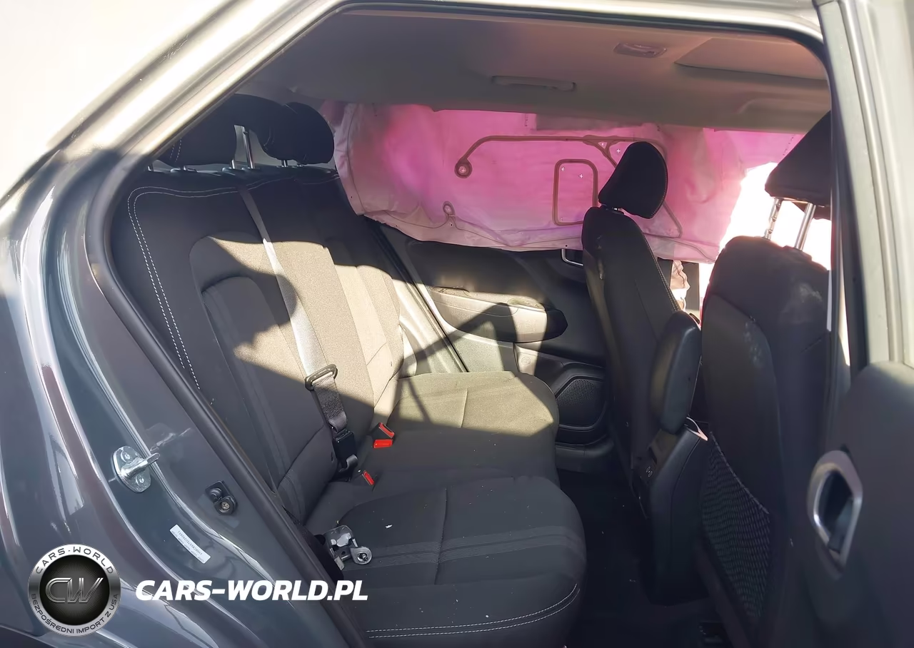 2025 Hyundai Venue Sel VIN:KMHRC8A37SU392651 - 8