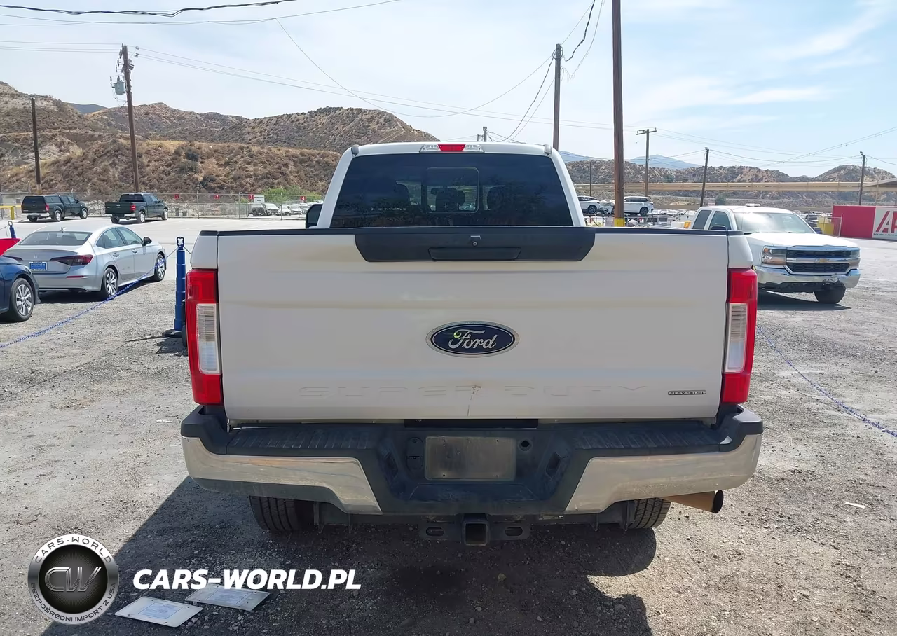 2019 Ford F-250 Xl VIN:1FT7W2B62KEE92708 - 16