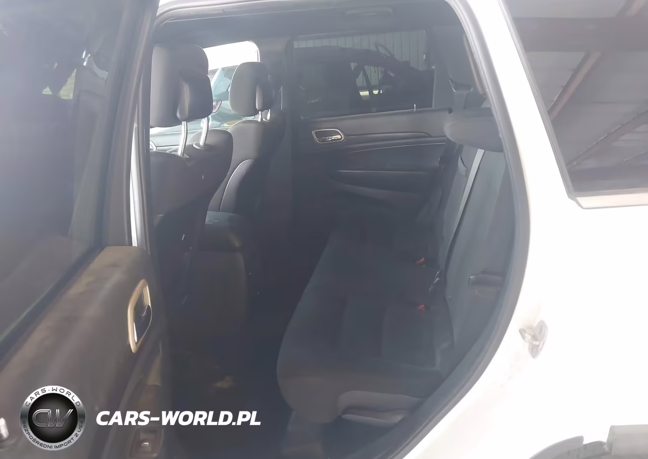 2014 Jeep Grand Cherokee Laredo VIN:1C4RJEAGOEC125437 - 8