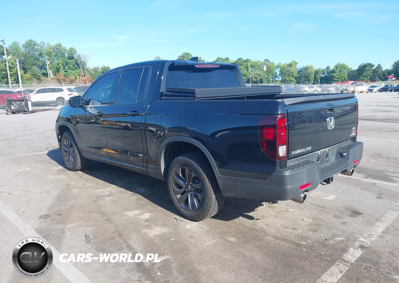 2023 Honda Ridgeline Sport VIN:5FPYK3F15PB049177 - 3