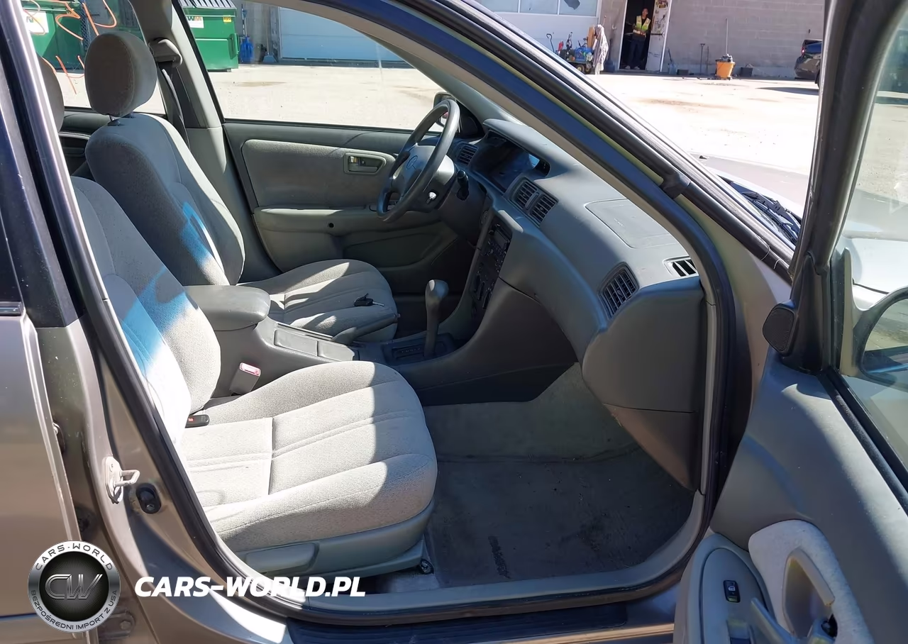 2001 Toyota Camry Le VIN:4T1BG22K41U115785 - 5