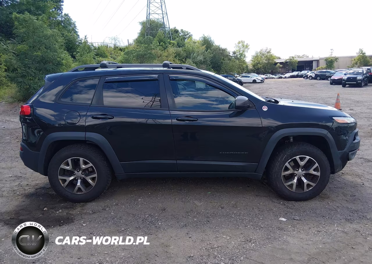 2015 Jeep Cherokee Trailhawk VIN:1C4PJMBB0FW776278 - 14
