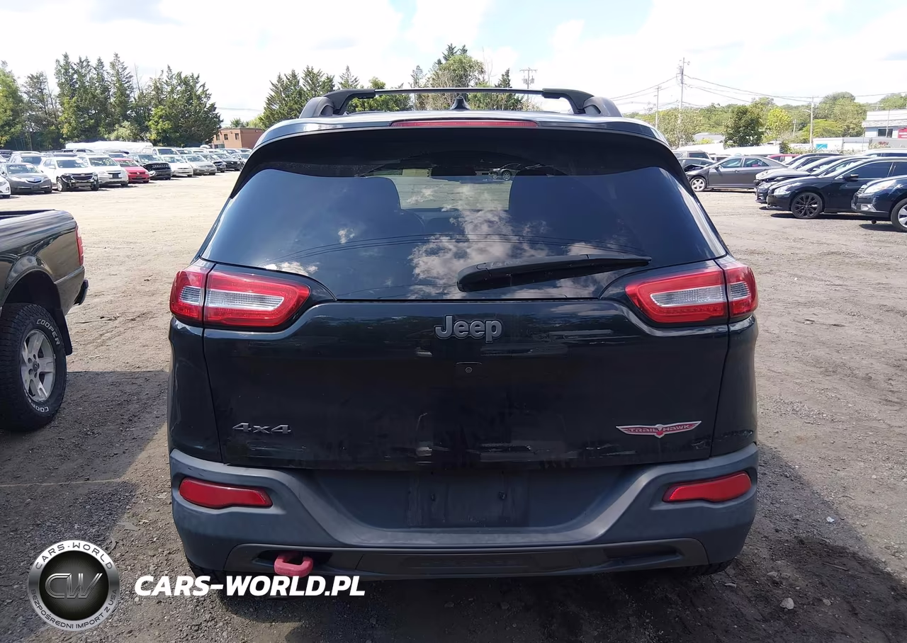 2015 Jeep Cherokee Trailhawk VIN:1C4PJMBB0FW776278 - 17
