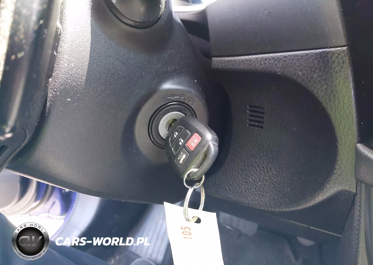 2015 Toyota Corolla S Plus VIN:5YFBURHE5FP243979 - 11