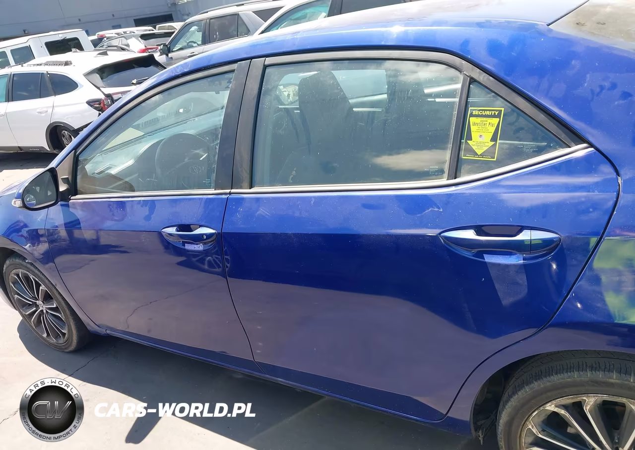 2015 Toyota Corolla S Plus VIN:5YFBURHE5FP243979 - 15