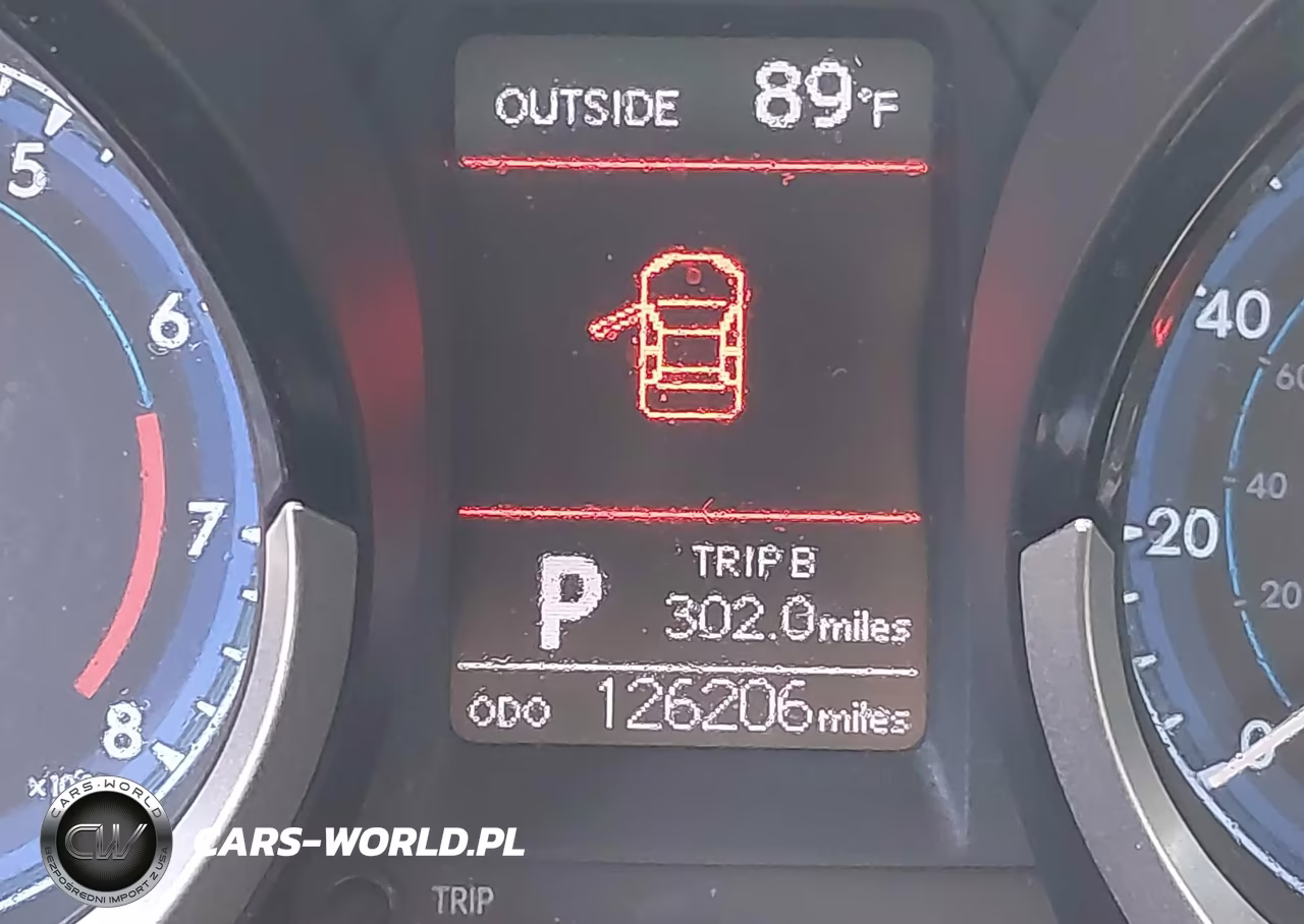 2015 Toyota Corolla S Plus VIN:5YFBURHE5FP243979 - 16
