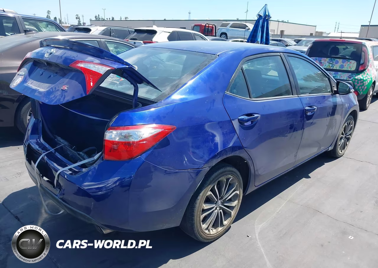 2015 Toyota Corolla S Plus VIN:5YFBURHE5FP243979 - 4