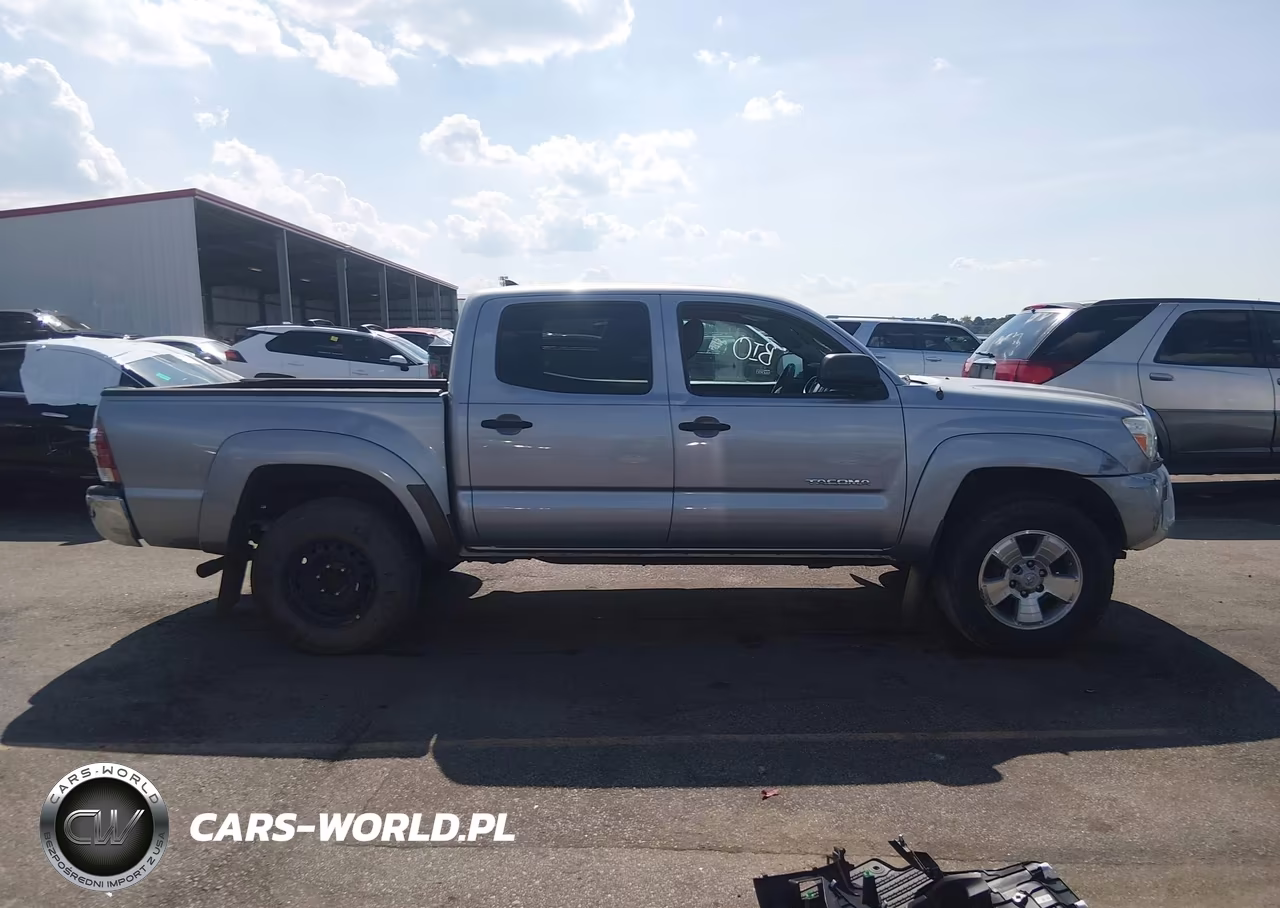 2015 Toyota Tacoma Prerunner V6 VIN:5TFJU4GN5FX078484 - 13