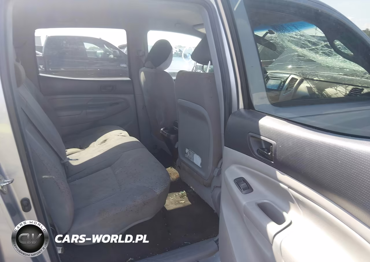 2015 Toyota Tacoma Prerunner V6 VIN:5TFJU4GN5FX078484 - 8