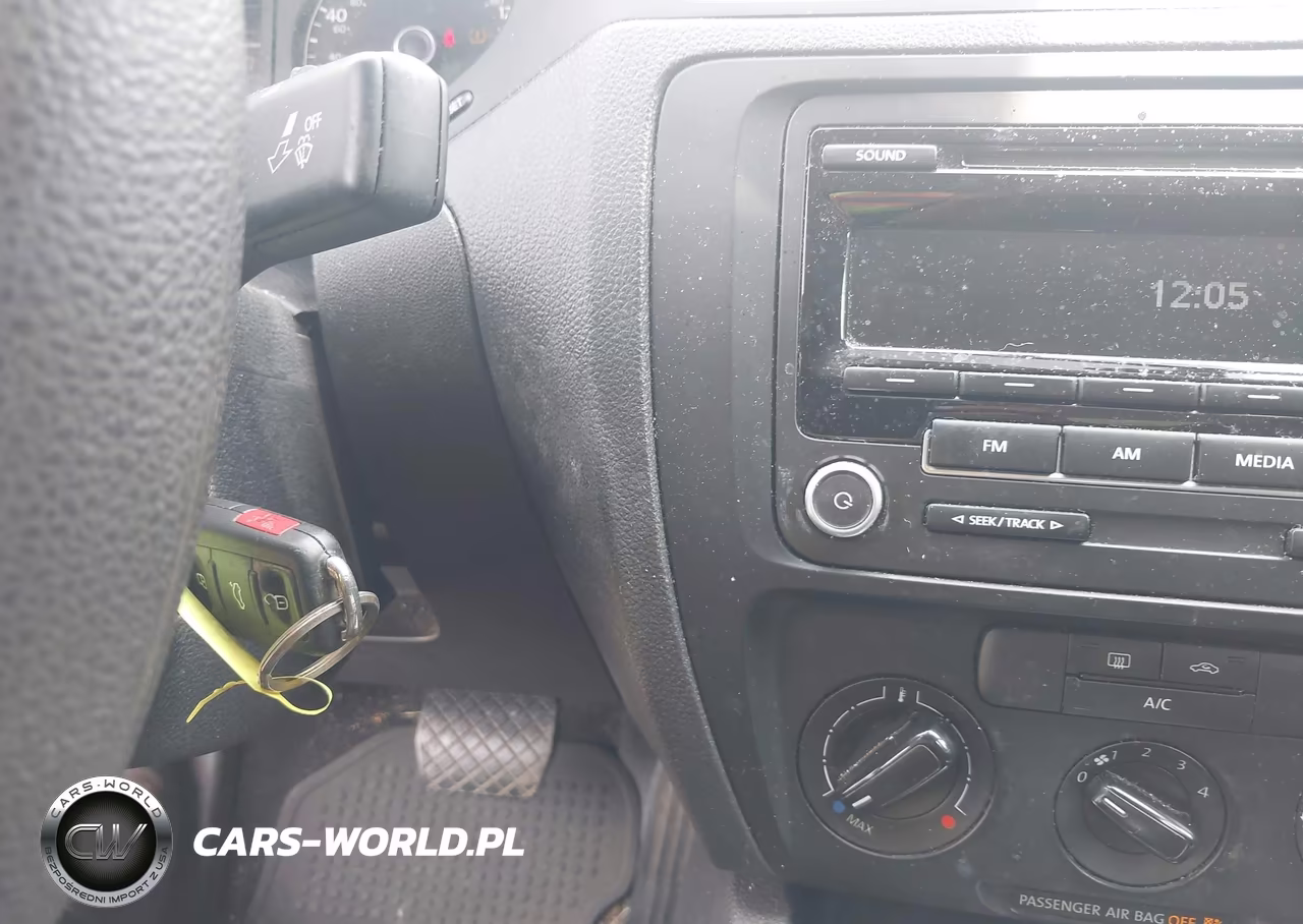 2013 Volkswagen Jetta 2.0L S VIN:3VW2K7AJ2DM232747 - 11