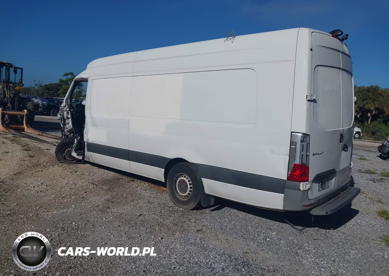 2020 Freightliner Sprinter 2500 VIN:W2W4EDHY5LT026544 - 3