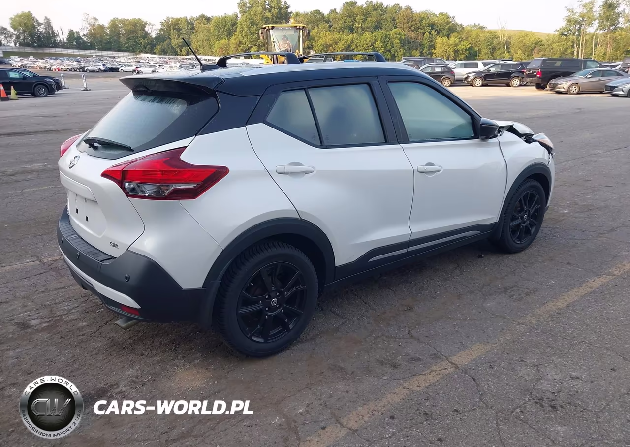 2020 Nissan Kicks Sr Xtronic Cvt VIN:3N1CP5DVXLL546858 - 4