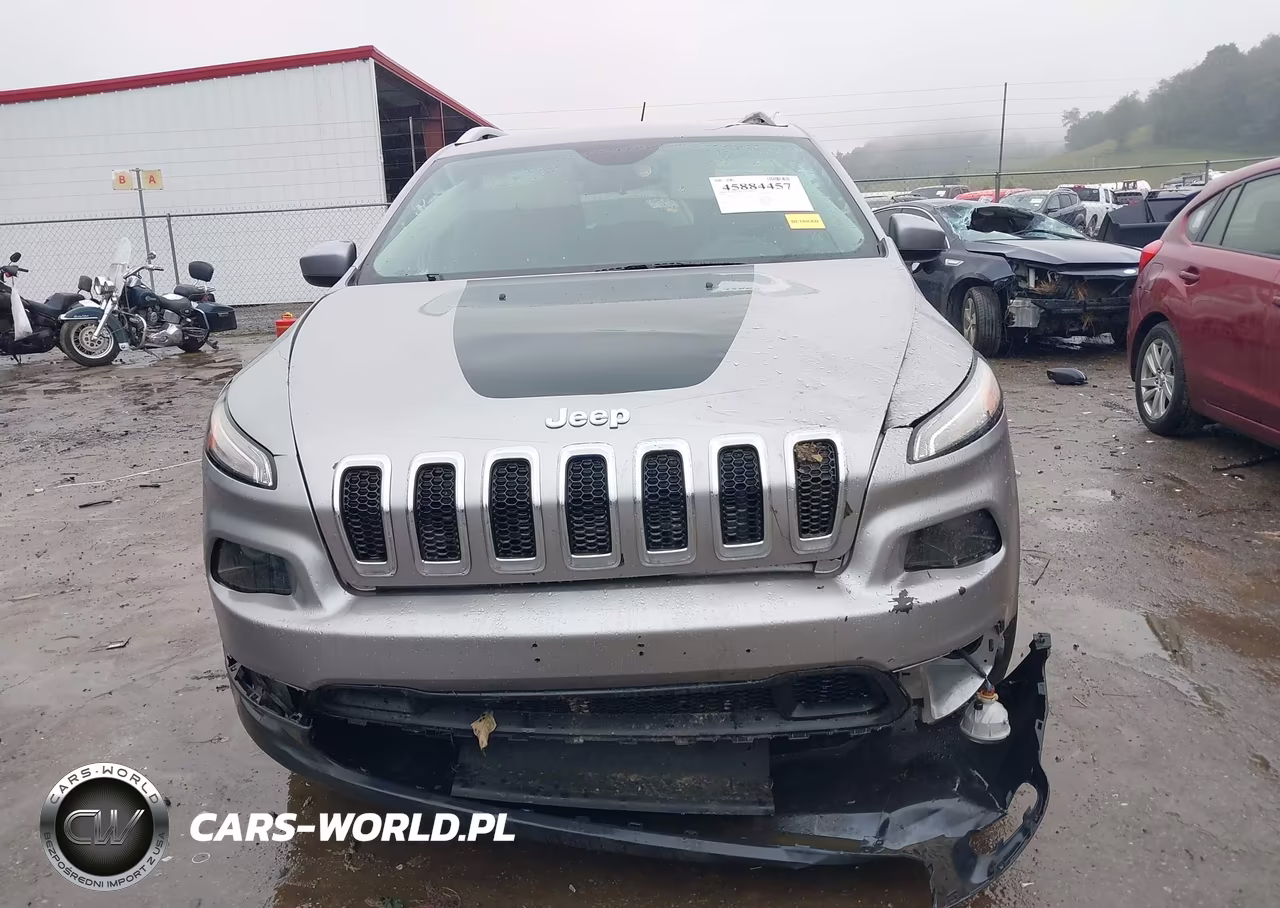 2018 Jeep Cherokee Latitude 4X4 VIN:1C4PJMCXXJD617072 - 12