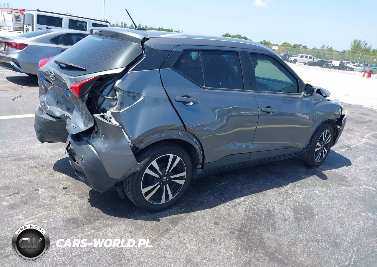 2020 Nissan Kicks Sv Xtronic Cvt VIN:3N1CP5CV6LL550990 - 4