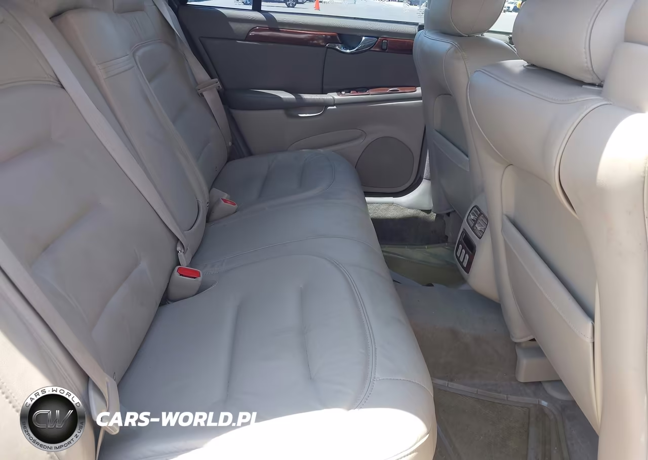 2003 Cadillac Deville Standard VIN:1G6KD54Y63U271607 - 8