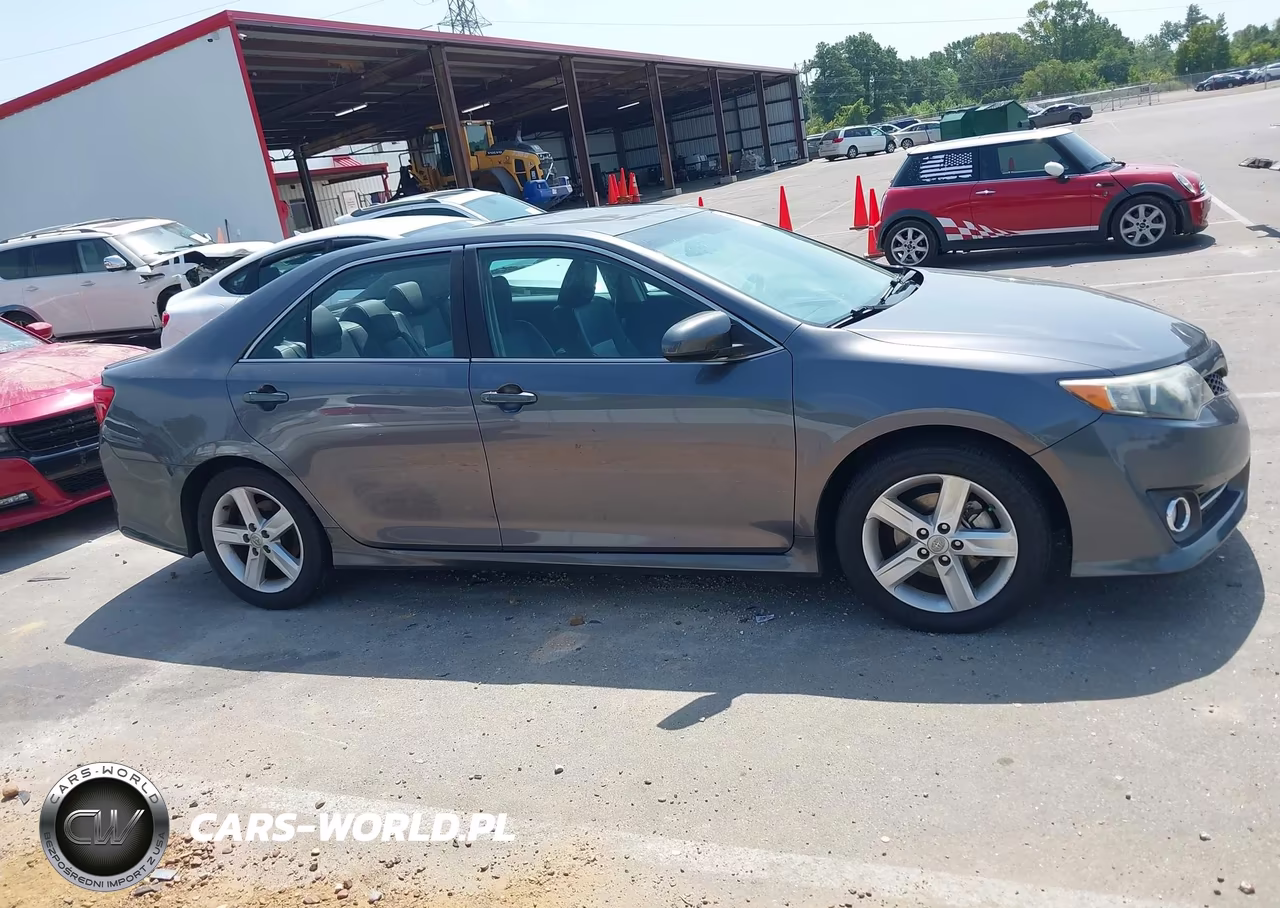 2014 Toyota Camry Se VIN:4T1BF1FK9EU428473 - 14