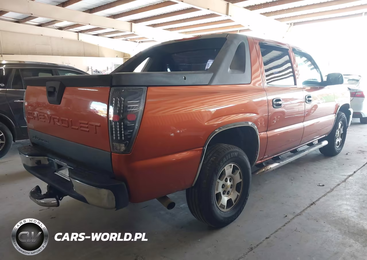 2005 Chevrolet Avalanche 1500 Ls VIN:3GNEC12ZX5G281068 - 4