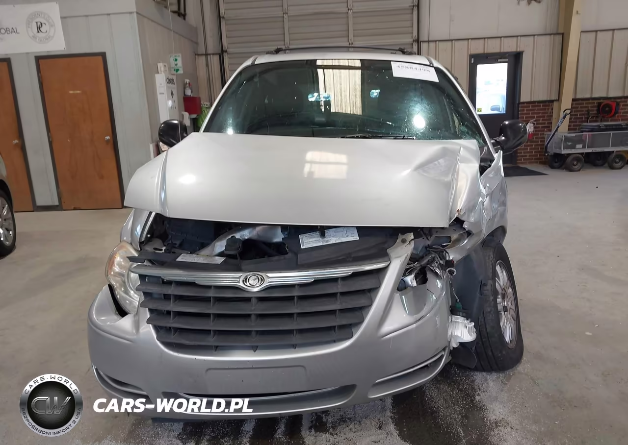 2005 Chrysler Town & Country Touring VIN:2C4GP54L65R101679 - 12