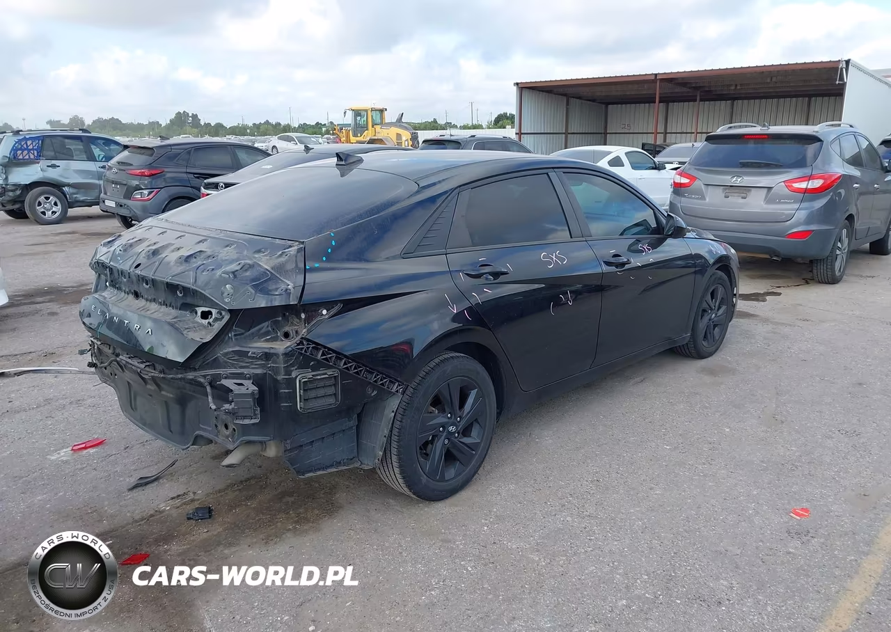 2021 Hyundai Elantra Sel VIN:5NPLS4AG0MH051081 - 4