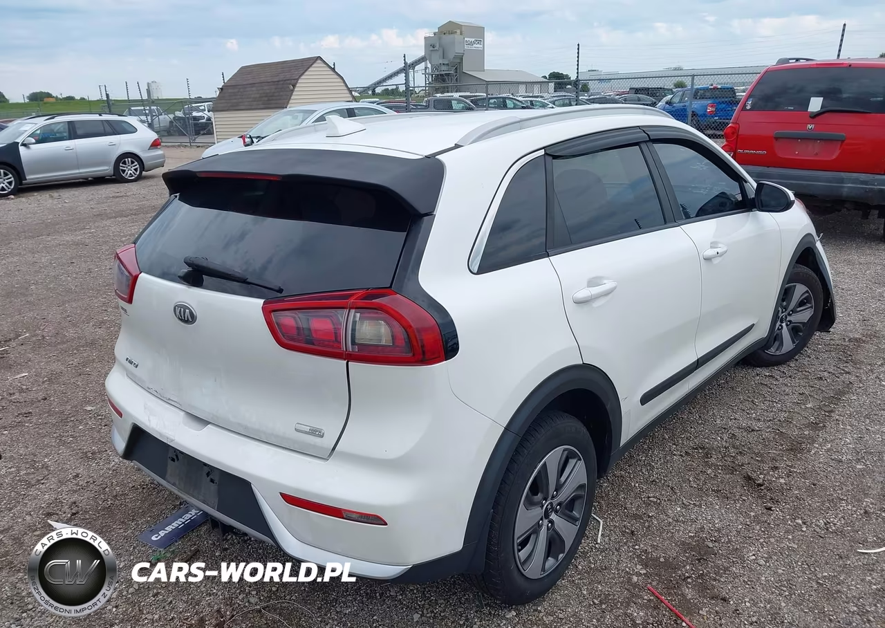 2019 Kia Niro Lx VIN:KNDCB3LC2K5243779 - 4
