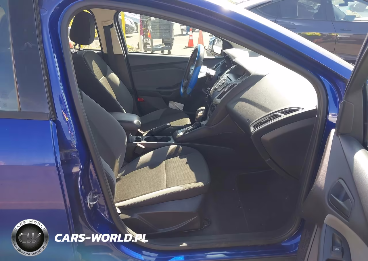 2012 Ford Focus Se VIN:1FAHP3F29CL243162 - 5
