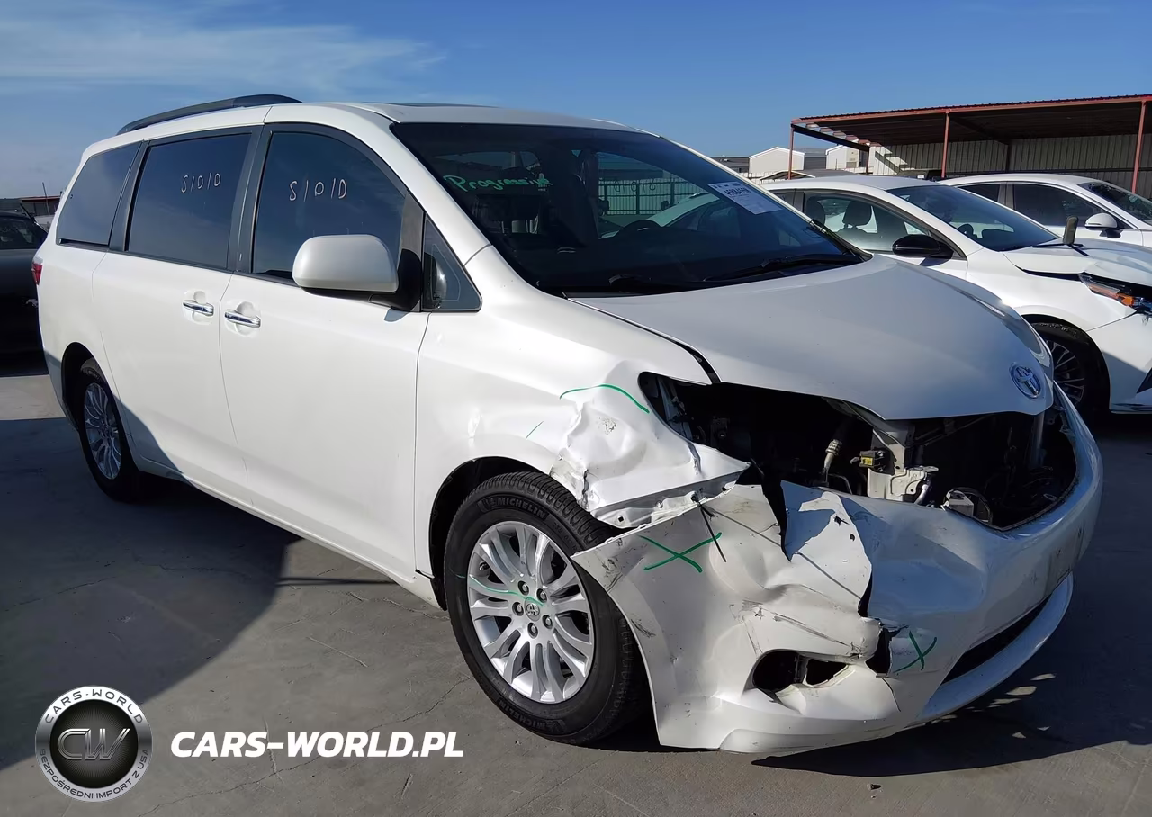 2017 Toyota Sienna Xle 8 Passenger – zdjęcie 1 z 17