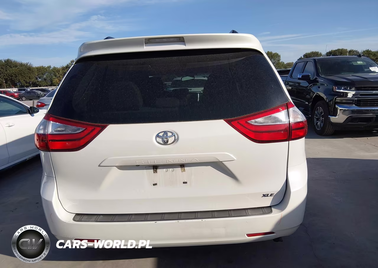 2017 Toyota Sienna Xle 8 Passenger VIN:5TDYZ3DC1HS888751 - 17
