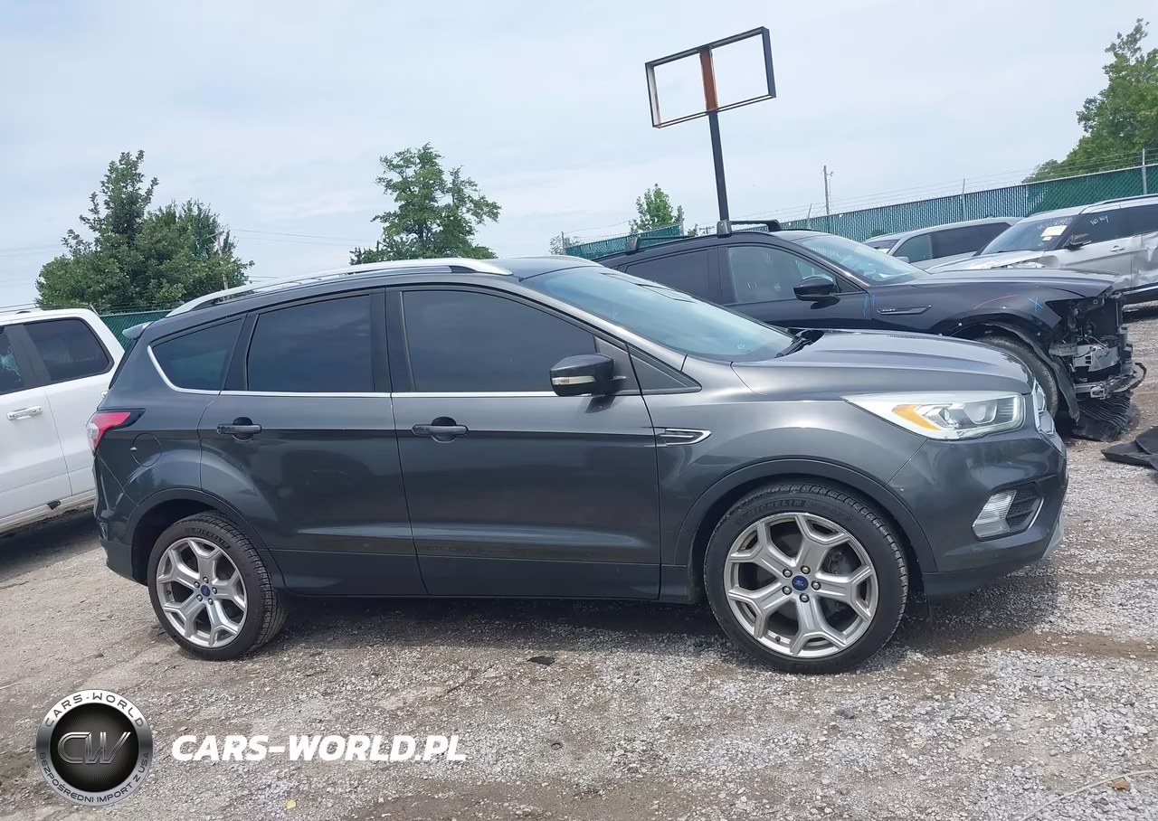 2017 Ford Escape Titanium VIN:1FMCU0J92HUB76854 - 13