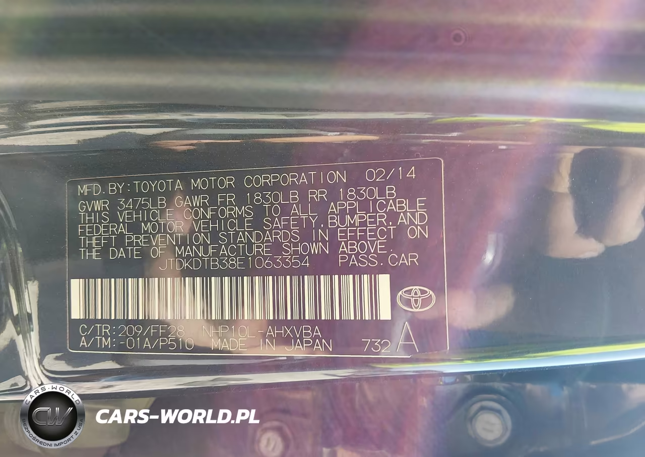 2014 Toyota Prius C Two VIN:JTDKDTB38E1063354 - 9