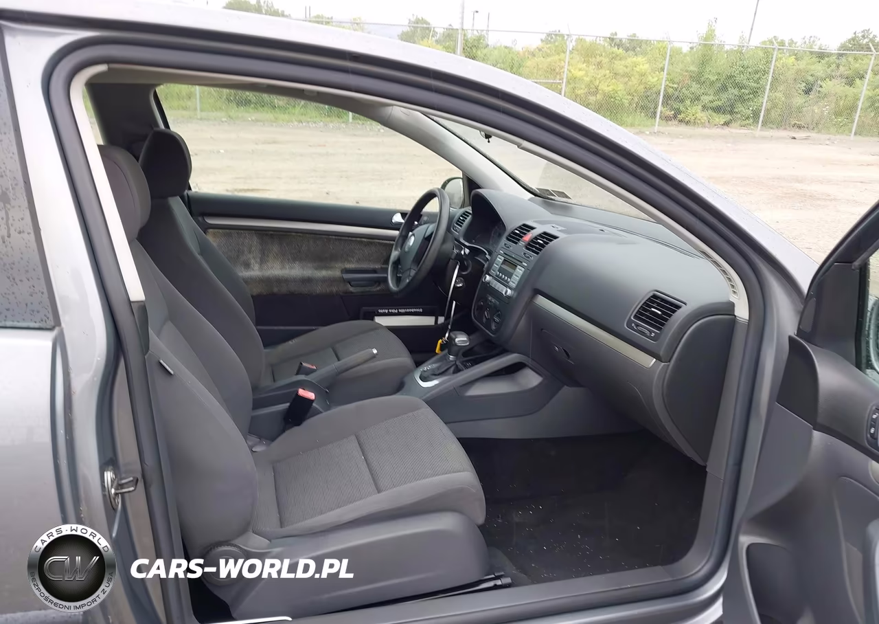 2008 Volkswagen Rabbit S VIN:WVWBA71KX8W136014 - 5
