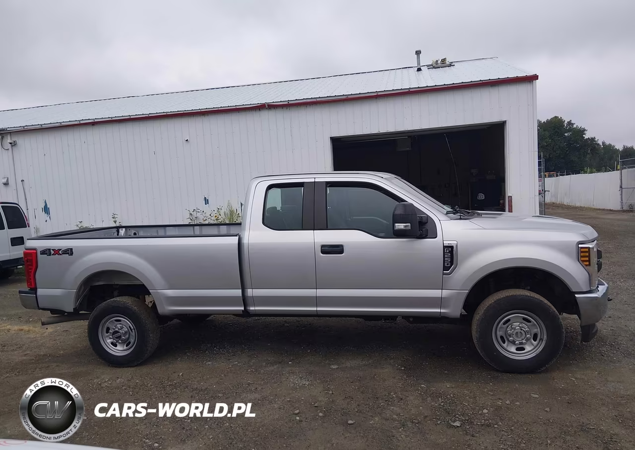 2018 Ford F-250 Xl VIN:1FT7X2B6XJEC83955 - 16