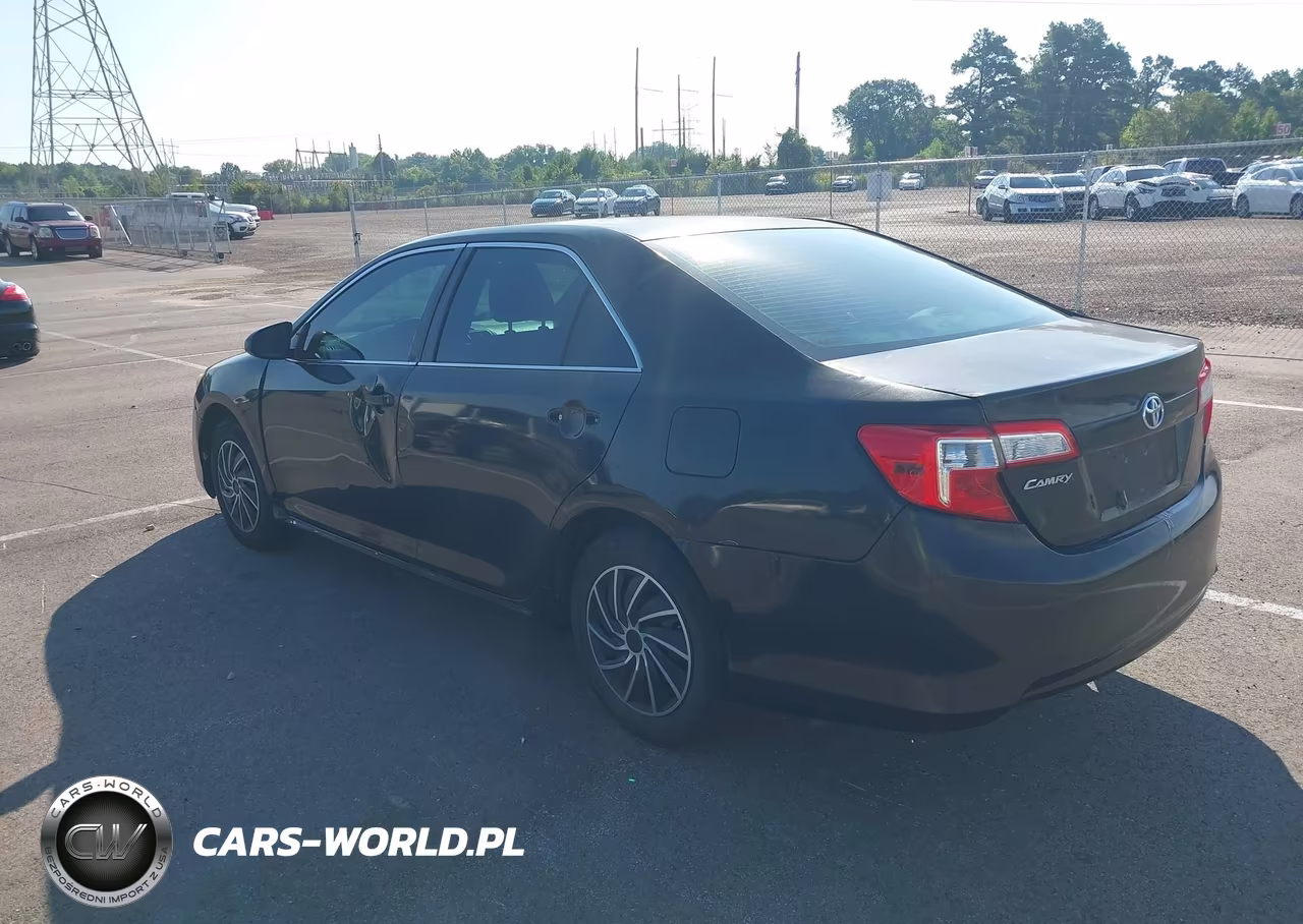 2012 Toyota Camry Le VIN:4T1BF1FK7CU588347 - 3