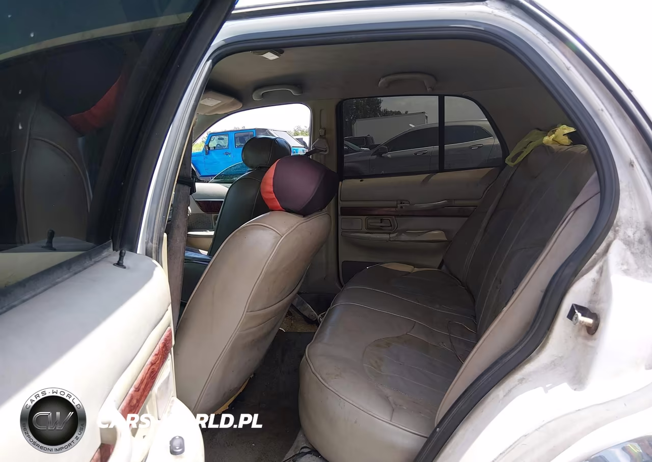 2000 Mercury Grand Marquis Gs VIN:2MEFM74W2YX630653 - 8