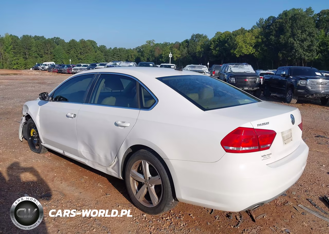 2013 Volkswagen Passat 2.0L Tdi Se VIN:1VWBN7A38DC083321 - 3