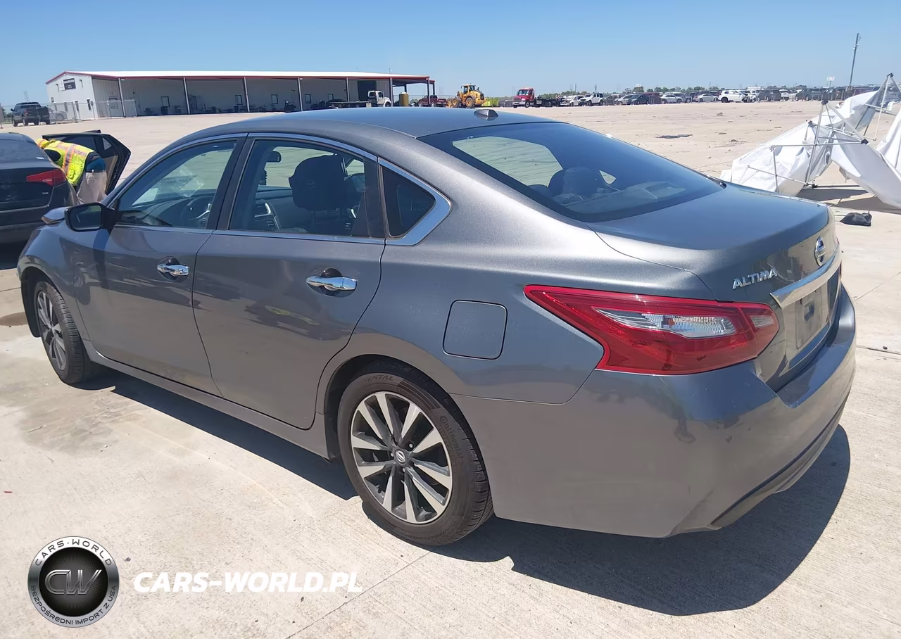 2018 Nissan Altima 2.5 Sv VIN:1N4AL3AP3JC111317 - 3