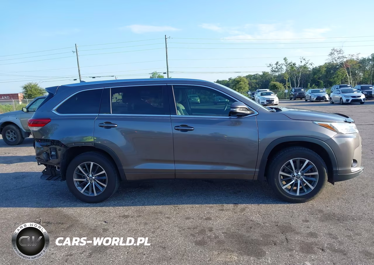 2017 Toyota Highlander Xle VIN:5TDJZRFH5HS408997 - 13