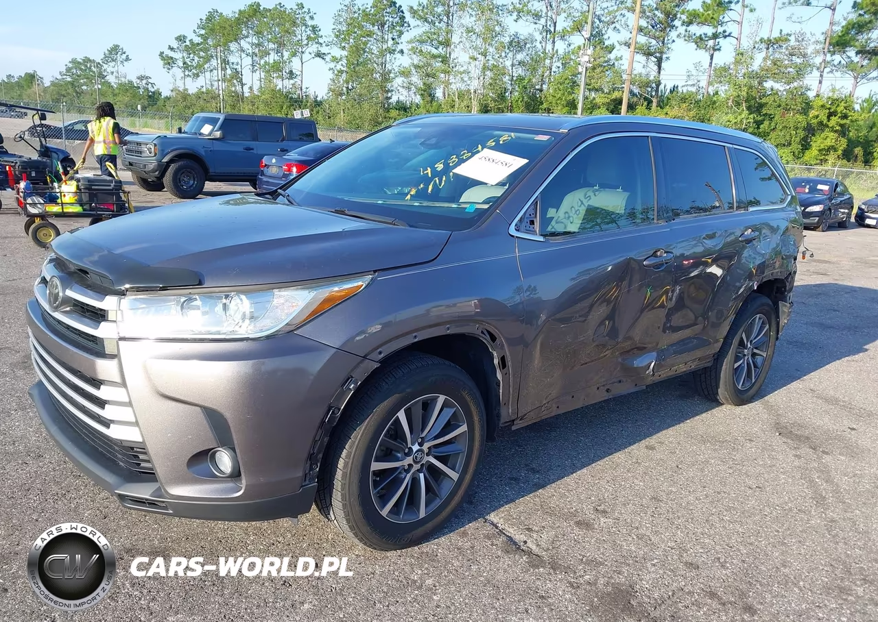 2017 Toyota Highlander Xle VIN:5TDJZRFH5HS408997 - 2