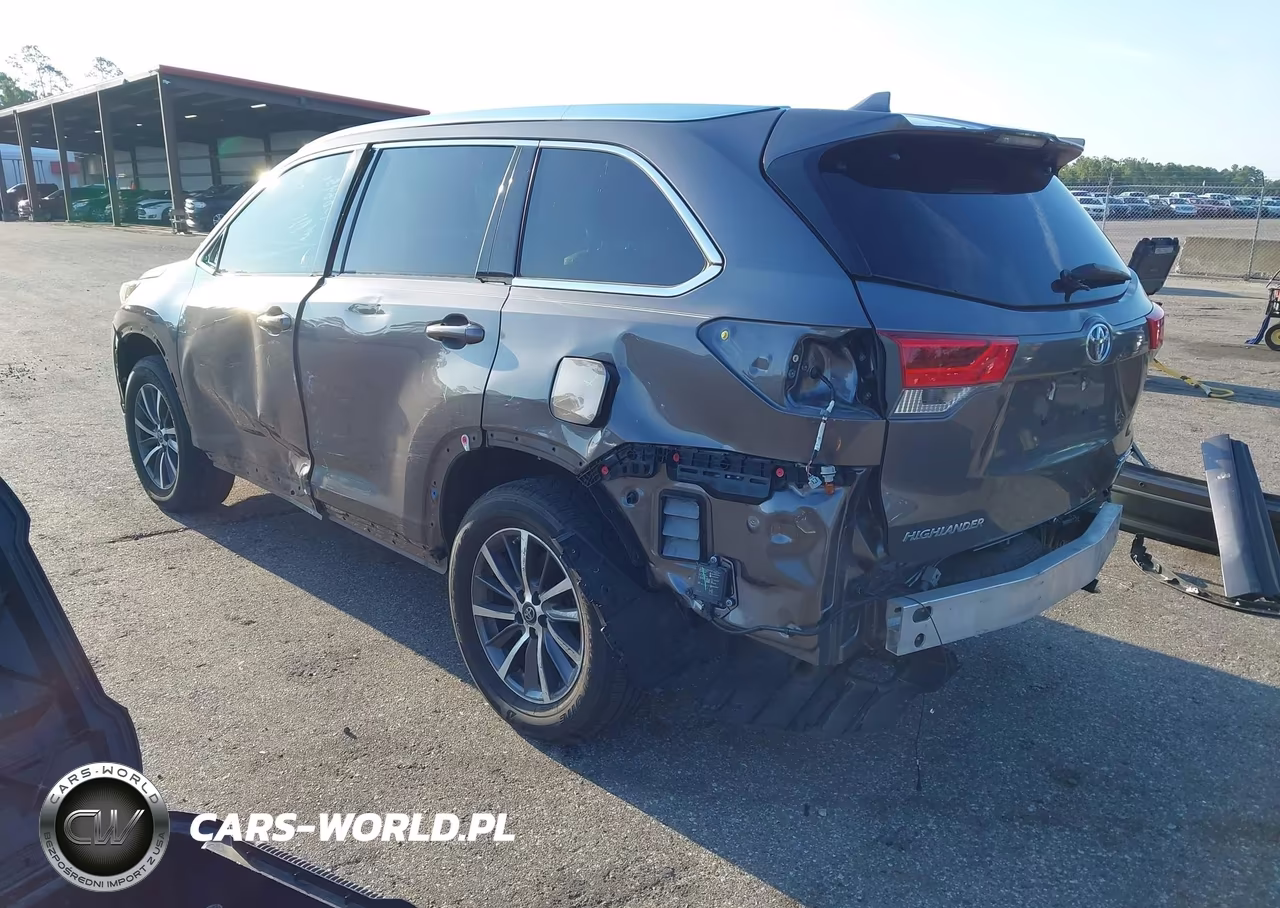 2017 Toyota Highlander Xle VIN:5TDJZRFH5HS408997 - 3